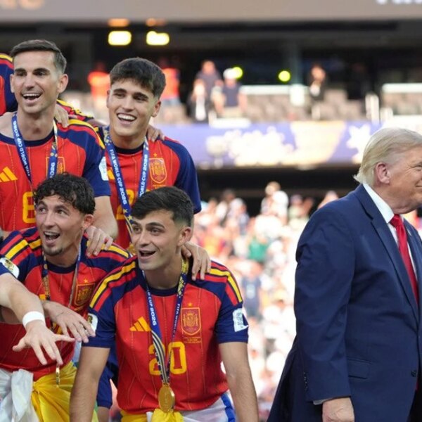 ФІФА вилучила Трампа з групового знімка команди Іспанії після успіху у фіналі Чемпіонату світу 2026