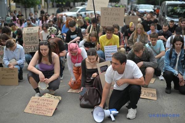 У Києві та інших містах відбуваються акції на підтримку Федорова 42 У Києві та інших містах відбуваються акції на підтримку Федорова 42
