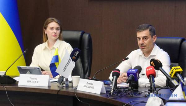Омбудсмен: 46 бійців, котрих було поранено під час трагедії в Оленівці, залишаються в неволі окупантів. 13 Омбудсмен: 46 бійців, котрих було поранено під час трагедії в Оленівці, залишаються в неволі окупантів. 13