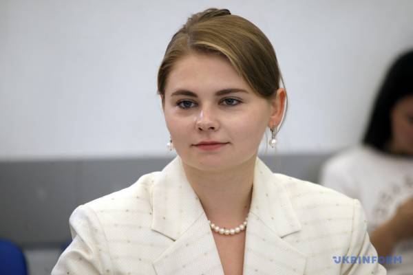 РетроМузФест імені Весоловського цього року відбудеться під девізом «Музика, яка стирає межі». 10 РетроМузФест імені Весоловського цього року відбудеться під девізом «Музика, яка стирає межі». 10