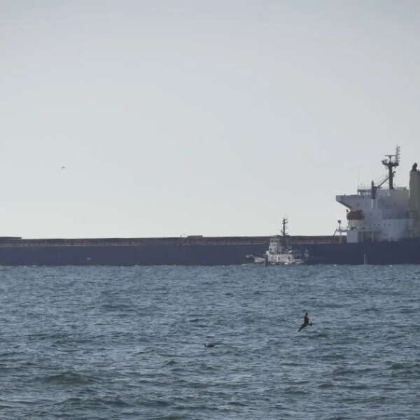 Російська Федерація стверджує, що українські атаки роблять води Чорного моря небезпечними для кораблів.