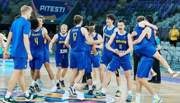 ПОРТАЛ новин 83 Збірна України розбила португальську “молодіжку” і пройшла у фінал Чемпіонату Європи з баскетболу серед юніорів до 20 років.