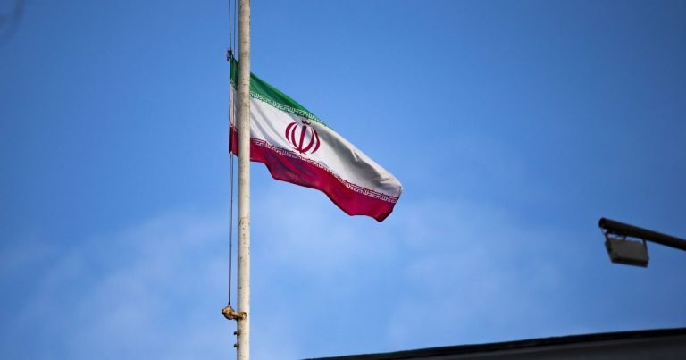 Іран висунув нову вимогу Україні після атаки на корабель: що було заявлено 16 Іран висунув нову вимогу Україні після атаки на корабель: що було заявлено 4