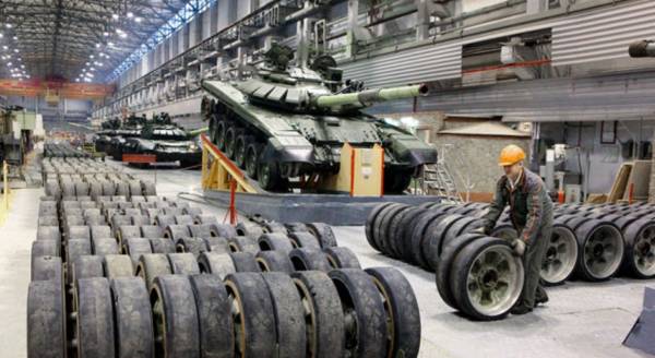 Зеленський запровадив нові обмеження: під прицілом постачальники російського військово-промислового комплексу та пропагандисти 14