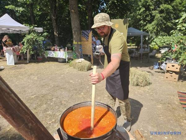 Як приготувати борщ із язиком, бахмутський та з червоним вином 32 Як приготувати борщ із язиком, бахмутський та з червоним вином 32