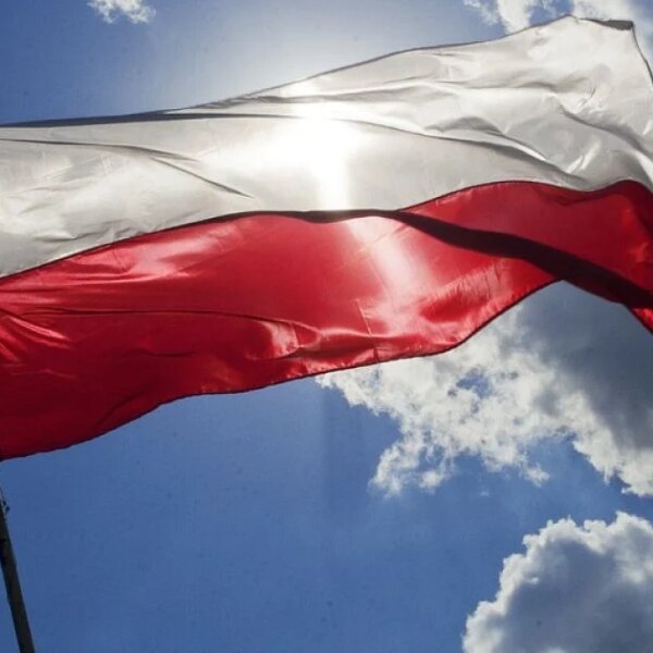 Напади через мову та стрілянина у вікна: Польща спостерігає зростання ворожості до&hellip;