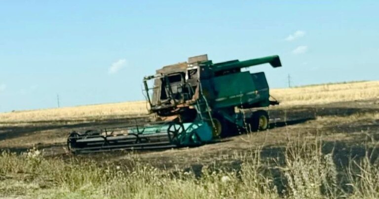 Підпалені заправки, вантажівка та комбайн: командир про нову вбивчу стратегію ворога в тилу 6 Підпалені заправки, вантажівка та комбайн: командир про нову вбивчу стратегію ворога в тилу 6