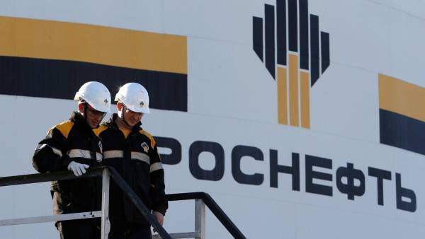 Саратовський НПЗ зупинено: атака безпілотників призвела до знищення критичної інфраструктури 1 Саратовський НПЗ зупинено: атака безпілотників призвела до знищення критичної інфраструктури 1