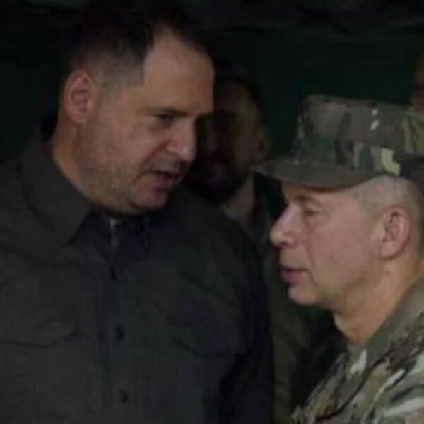 ПОРТАЛ новин 92 НАБУ завадило Єрмаку проводити зустрічі з Сирським: подробиці схеми з «виїздом»