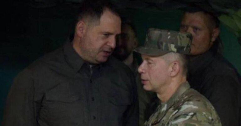 НАБУ завадило Єрмаку проводити зустрічі з Сирським: подробиці схеми з «виїздом» 17 НАБУ завадило Єрмаку проводити зустрічі з Сирським: подробиці схеми з «виїздом» 9