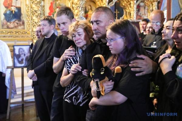 На згадку про Валентину Савіцьку. «Прагну, щоб кожен дізнався, якою була моя Валя» 19