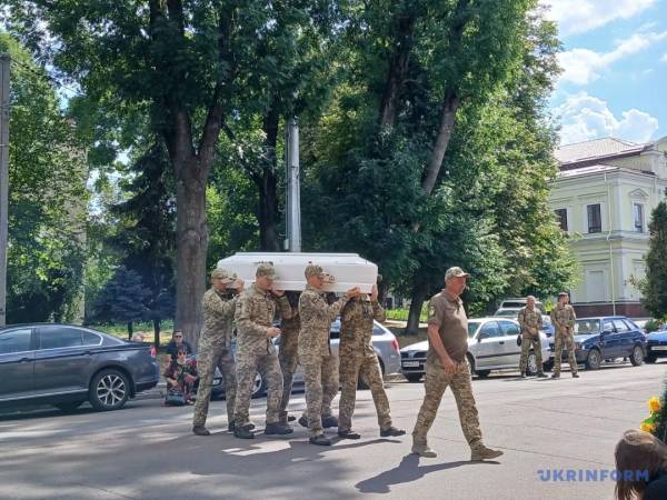 На згадку про Валентину Савіцьку. «Прагну, щоб кожен дізнався, якою була моя Валя» 23