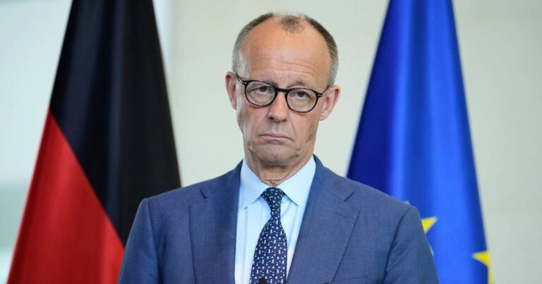 Мерц в Париже поставив ультиматум Кремлю: чого він вимагає негайно 4 Мерц в Париже поставив ультиматум Кремлю: чого він вимагає негайно 3