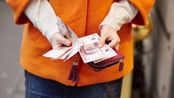 Росія заохочує своїх громадян відвідувати окуповані території: Кремль розробив низку заохочень. 3