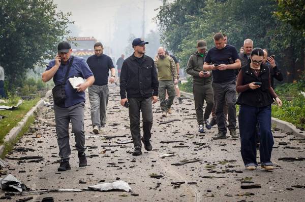 Вибухи у Вишневому поблизу Києва припинилися: з міста евакуювали понад шістсот мешканців 27