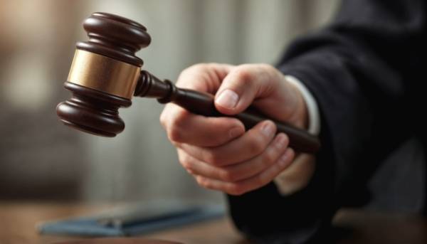 ПОРТАЛ новин 107 Колишній суддя Київського апеляційного адміністративного суду засуджений до семи років позбавлення волі.