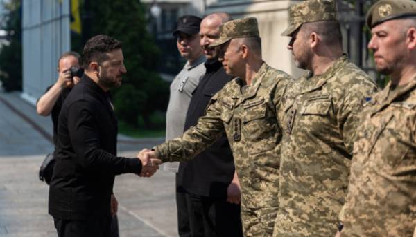 Володимир Зеленський відзначив військовослужбовців армійської авіації. 30 Володимир Зеленський відзначив військовослужбовців армійської авіації. 30