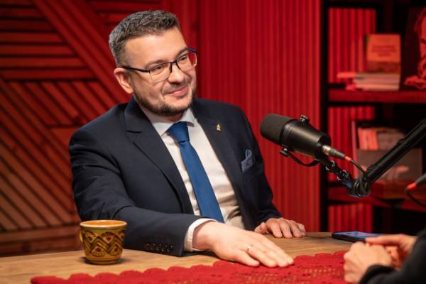 Укрінформ і Український інститут національної пам'яті розпочали другий сезон аудіошоу «Правда чи міф» 5 Укрінформ і Український інститут національної пам'яті розпочали другий сезон аудіошоу «Правда чи міф» 5