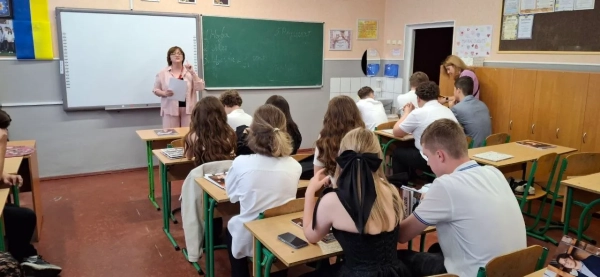 Математика на Національному мультипредметному тесті: чи є гуманітарний підхід? Інтерв'ю з вчителькою Ларисою Водяницькою 10 Математика на Національному мультипредметному тесті: чи є гуманітарний підхід? Інтерв'ю з вчителькою Ларисою Водяницькою 10