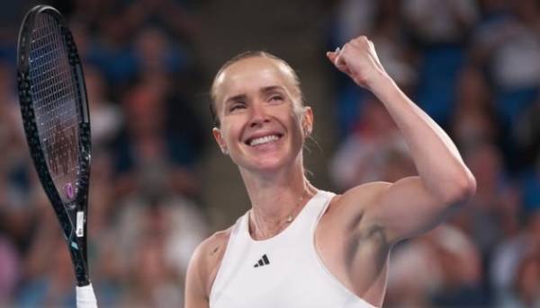 Еліна Світоліна здобула переконливу перемогу над Анастасією Потаповою за годину на турнірі WTA 1000 у Торонто.