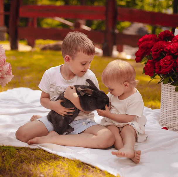 Анна Сагайдачна втілила казкову мрію свого 7-річного сина, залучивши до цього й молодших дітей. 11 Діти Анни Сагайдачної / © instagram.com/annasagaidachnaya