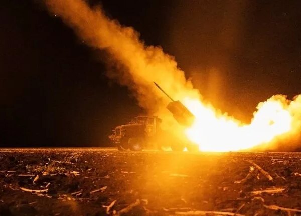 Українські захисники завдали удару по російському Комбінату Кам’янський та зупинили роботу підприємства в Тобольську.