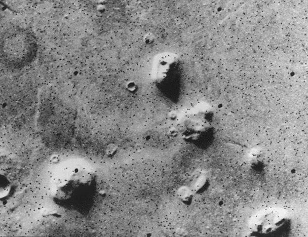 Гори Кідонії на Марсі / © NASA