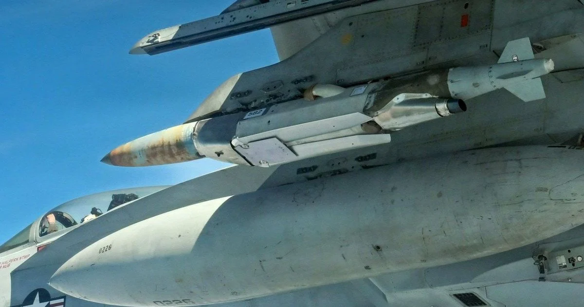 ЗСУ могли вперше застосувати нову ракету дальністю понад 550 км: що відомо про уламки в Донецьку ЗСУ могли вперше застосувати нову ракету дальністю понад 550 км: що відомо про уламки в Донецьку