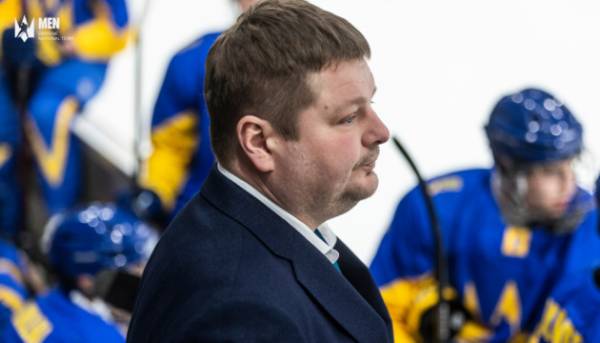 Бобкін тимчасово очолив національну збірну України з хокею.