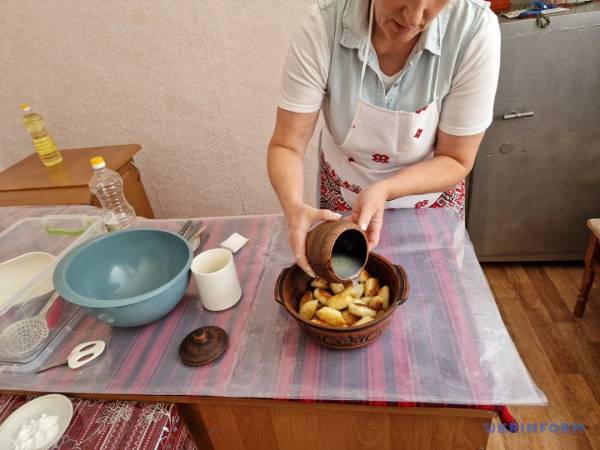 Чи готувала Одарка карася для Карасів? 22 Чи готувала Одарка карася для Карасів? 22