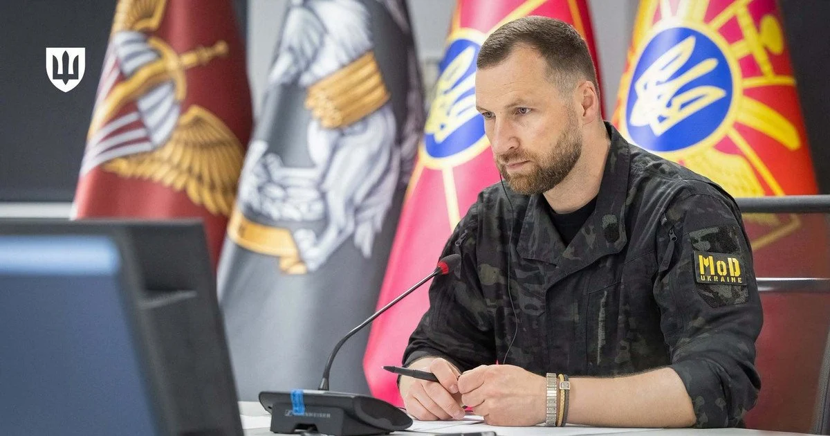 Мобілізацію хочуть змінити: що запропонував міністр оборони Хмара Мобілізацію хочуть змінити: що запропонував міністр оборони Хмара