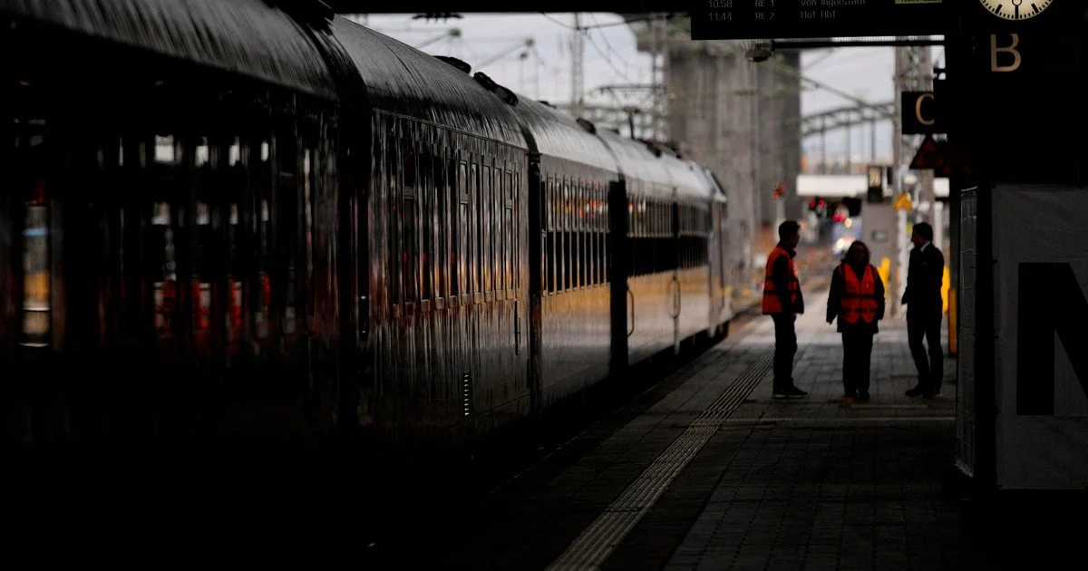 "Бути б мені Гітлером": громадянка Польщі в метро Гамбурга висловилася на адресу українок "Бути б мені Гітлером": громадянка Польщі в метро Гамбурга висловилася на адресу українок