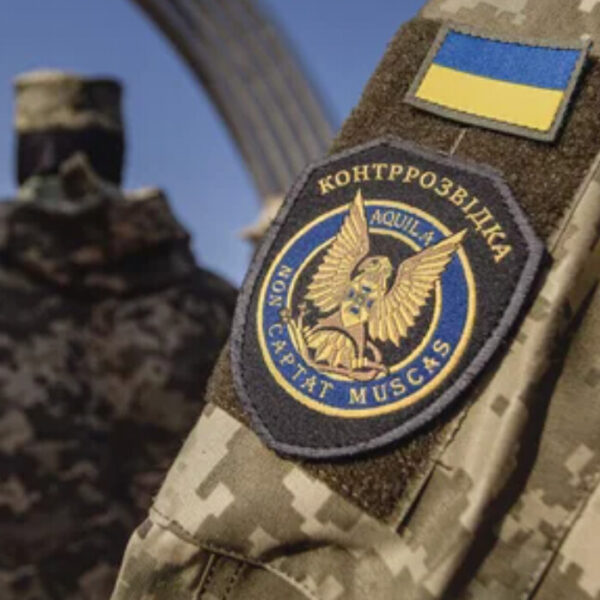 Росіяни намагаються вербувати родичів українських військовополонених, обіцяючи допомогти з обміном – СБУ ➜ ZMINA