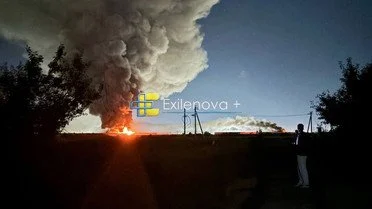У Воронежі після вибухів зайнялася масштабна пожежа: повідомляють про напад на логістичний центр Wildberries (фото, відео) 4 Атака на Вороніж_3 / © Exilenova+