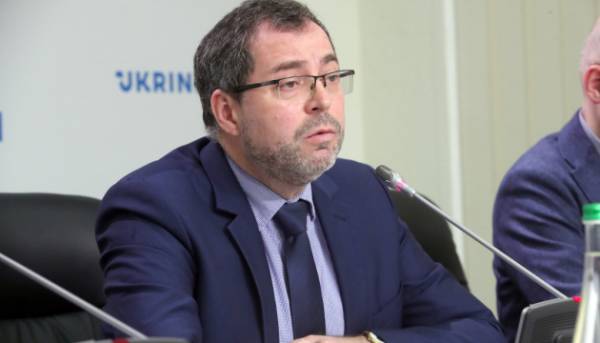 Апостольська Столиця непохитно відстоює цілісність меж України – представник при Ватикані 19 Апостольська Столиця непохитно відстоює цілісність меж України – представник при Ватикані 19