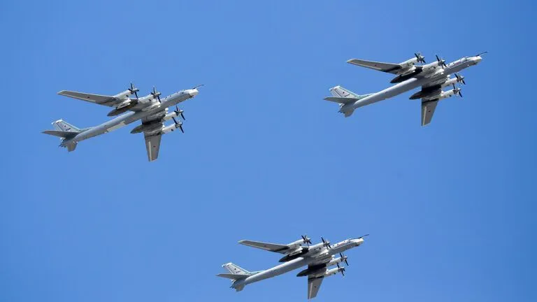 Ту-95 може вміщати до шести ракет: що відомо про російський бомбардувальник 2 Зображення до статті