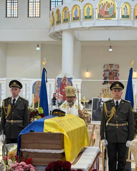У київському Патріаршому соборі УГКЦ відбулася панахида за Євгеном Коновальцем. 10