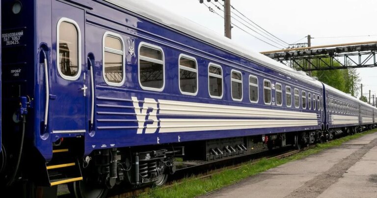 На Одещині в поїзд, у якому перебувало понад 300 пасажирів, влучив безпілотник: є жертви — перші подробиці 5