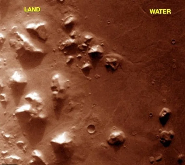 Гори Кідонії на Марсі / © NASA