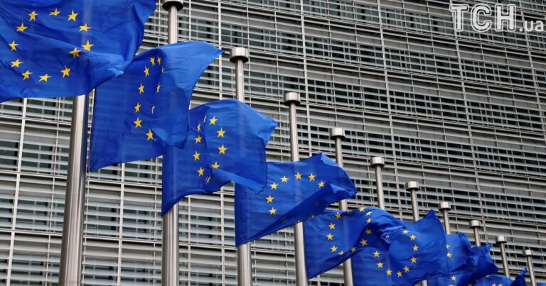 Європейський Союз: одна країна виступає проти допомоги Україні у закупівлі озброєння, але чому 4