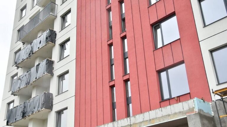 У місті Івано-Франківськ завершують роботи з облаштування двох житлових об'єктів для внутрішньо переміщених осіб. 21 У місті Івано-Франківськ завершують роботи з облаштування двох житлових об'єктів для внутрішньо переміщених осіб. 19