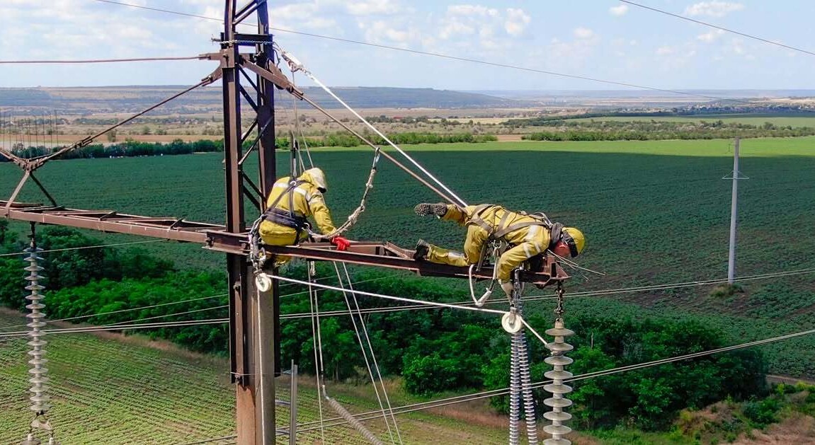 Україна: Шість регіонів без електрики через російські обстріли ➜ ZMINA 2