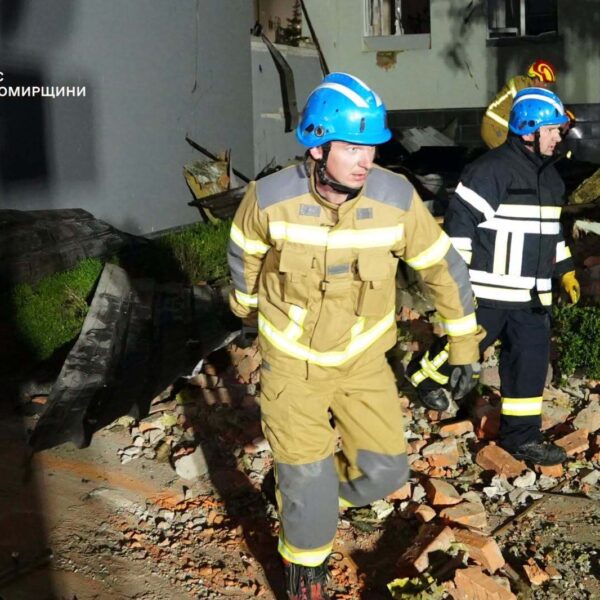 Обстріл російськими військами будівлі поліції на Житомирщині: кількість жертв зросла до трьох ➜ ZMINA