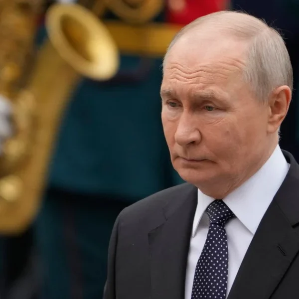 Путін втрачає зв’язок з народом: що відбувається у Кремлі