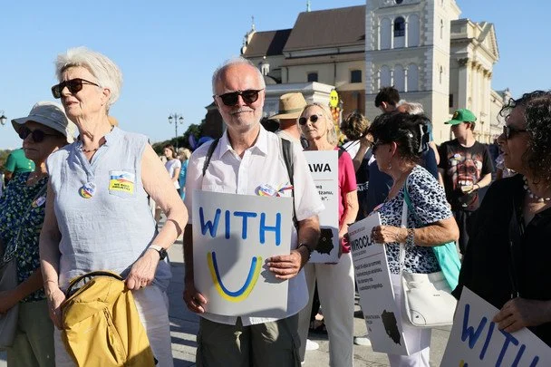 180 нападів за пів року: у Польщі відбулися масові акції на підтримку українців — що відомо (фото) 4 Протести в Польщі фото: RMF24