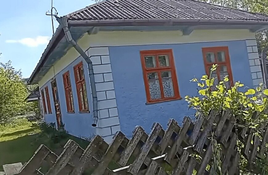 Власна оселя за 1700 доларів: родина біженців продемонструвала будинок, який вони купили на Одещині