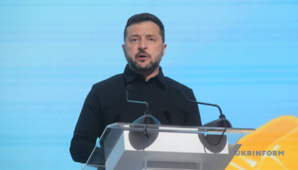 Зеленський про молодіжну політику: Більші стипендії, доступне житло для молоді та залучення до управління громадами