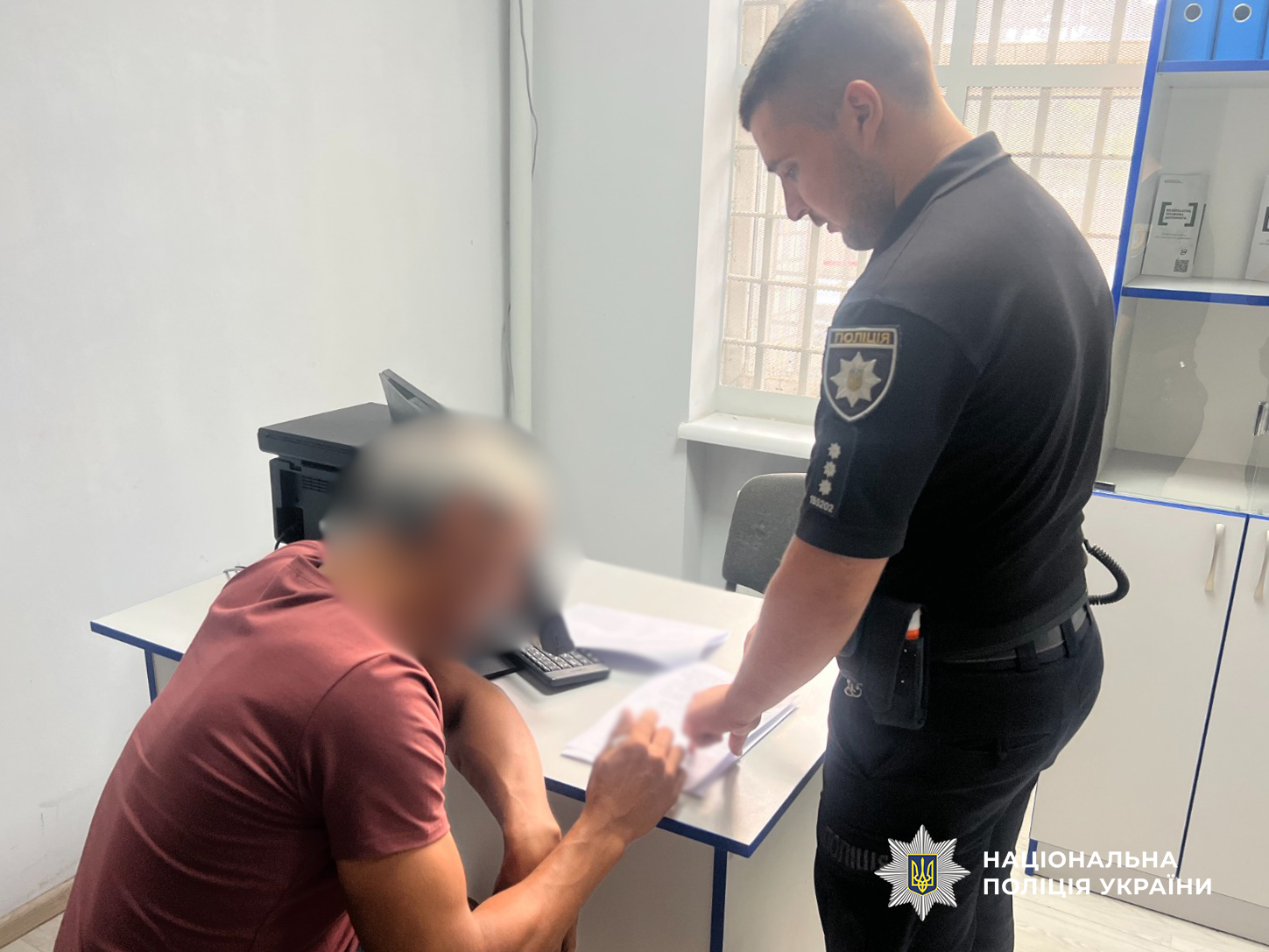 На Одещині чоловіка притягнуть до відповідальності за домашнє насильство та погрози правоохоронцям муляжем гранати ➜ ZMINA 2