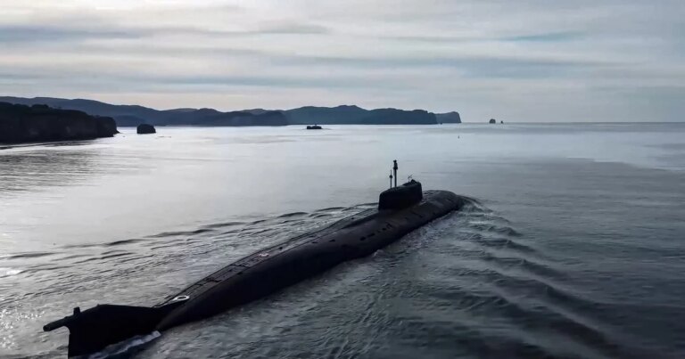 Росія вивела в море другий носій "Посейдонів": чи готує Кремль нову ядерну погрозу 37 Росія вивела в море другий носій "Посейдонів": чи готує Кремль нову ядерну погрозу 8