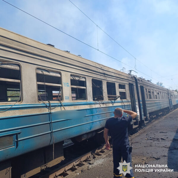 Російський БПЛА поцілив у вагон на Харківщині: двоє жінок загинули, п’ятеро поранено ➜ ZMINA